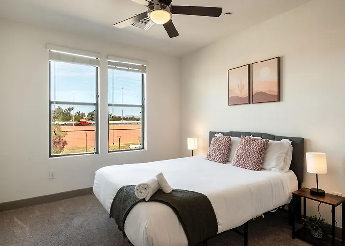 Apartment Modern Cozysuites On The Town Waterfront 15 *