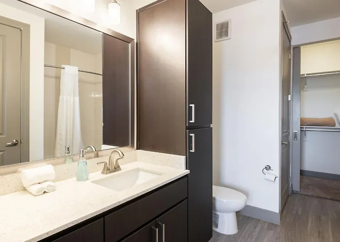 Modern Cozysuites On The Town Waterfront 15 Tempe