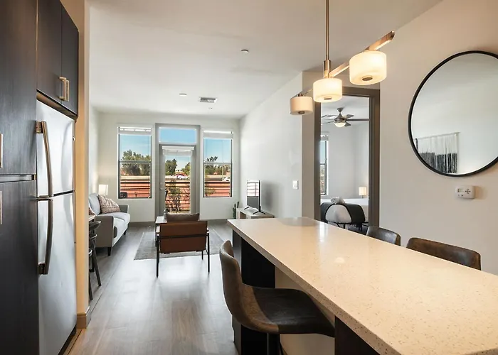 Modern Cozysuites On The Town Waterfront 15 Apartment