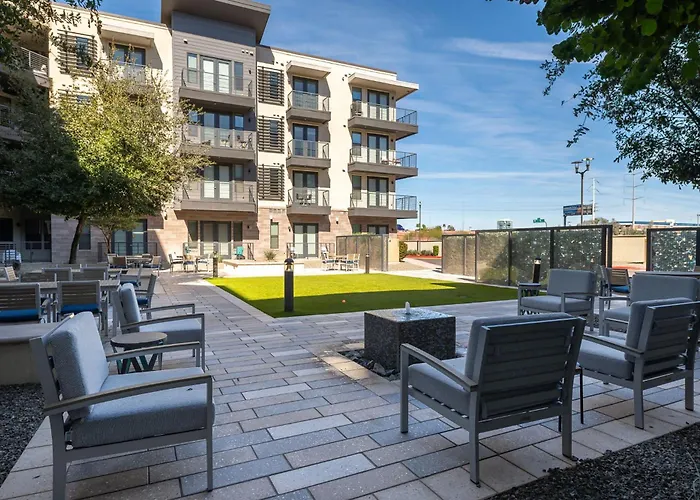 Modern Cozysuites On The Town Waterfront 15 Tempe